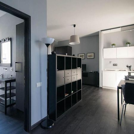 Via Mentana 32 - The House Of Travelers Apartment Como Luaran gambar