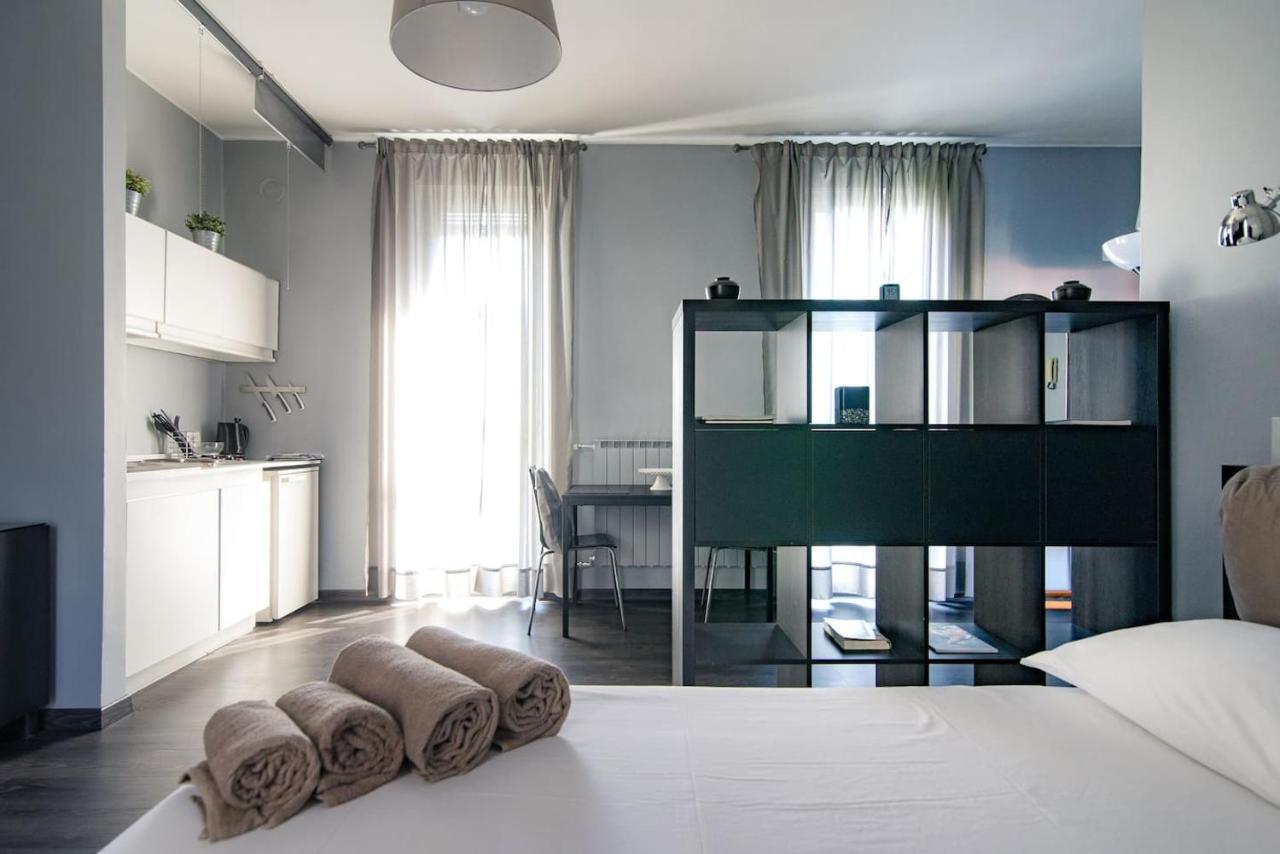 Via Mentana 32 - The House Of Travelers Apartment Como Luaran gambar