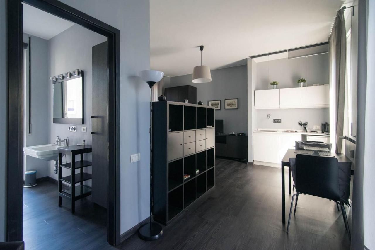 Via Mentana 32 - The House Of Travelers Apartment Como Luaran gambar