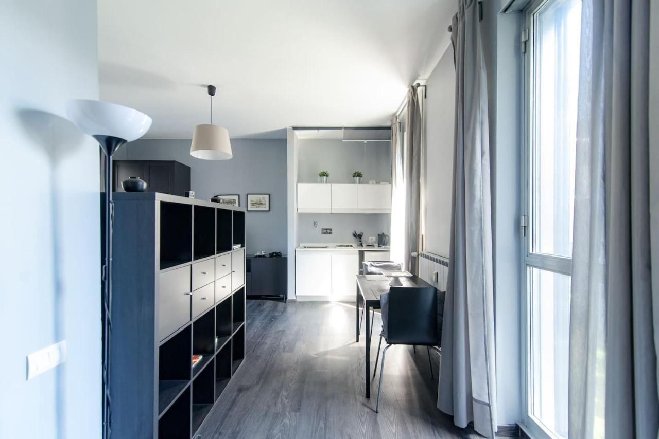 Via Mentana 32 - The House Of Travelers Apartment Como Luaran gambar
