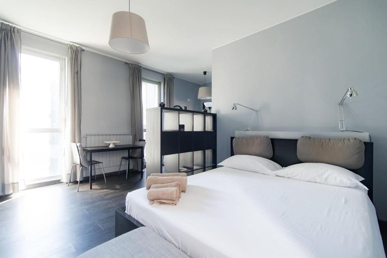 Via Mentana 32 - The House Of Travelers Apartment Como Luaran gambar