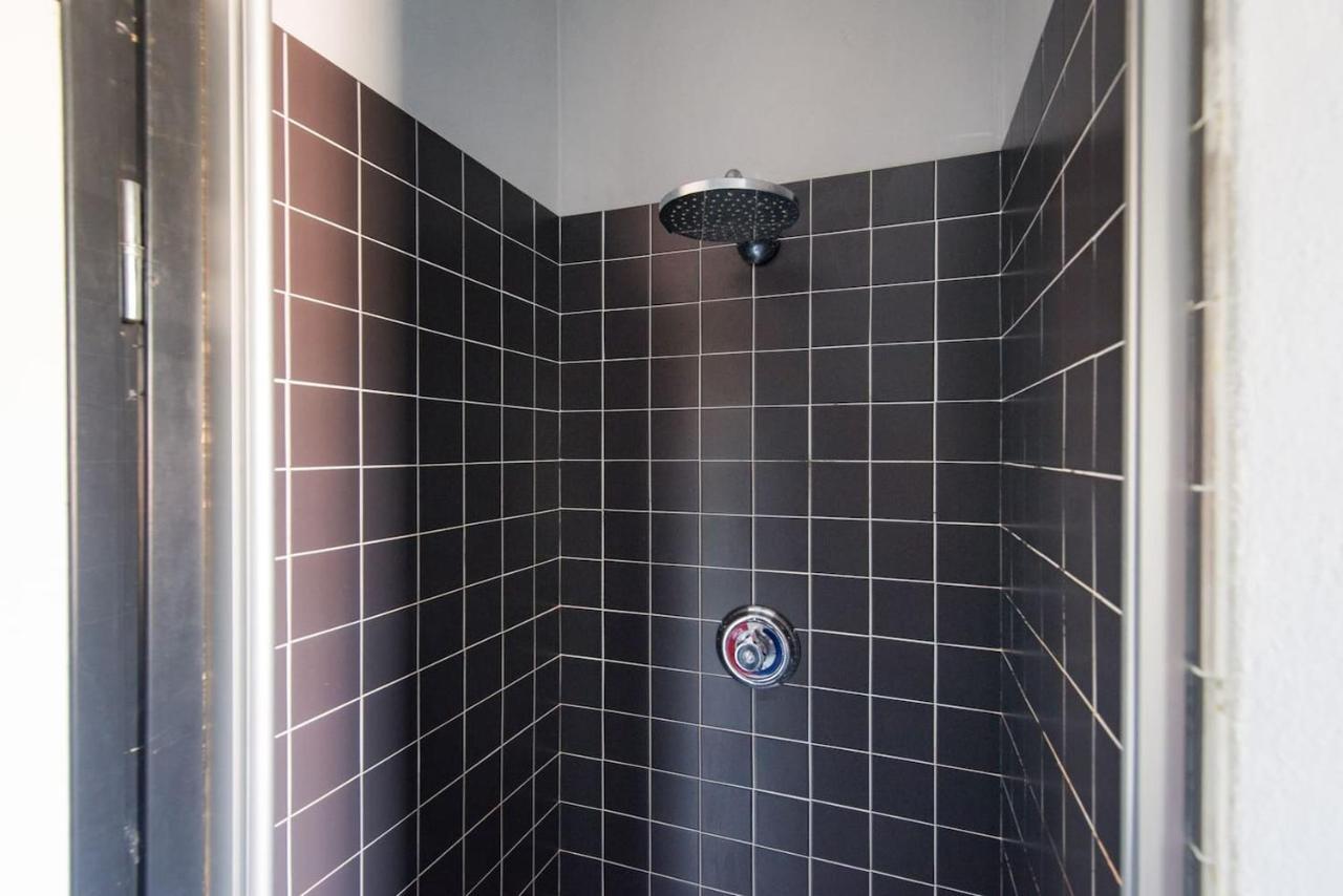 Via Mentana 32 - The House Of Travelers Apartment Como Luaran gambar